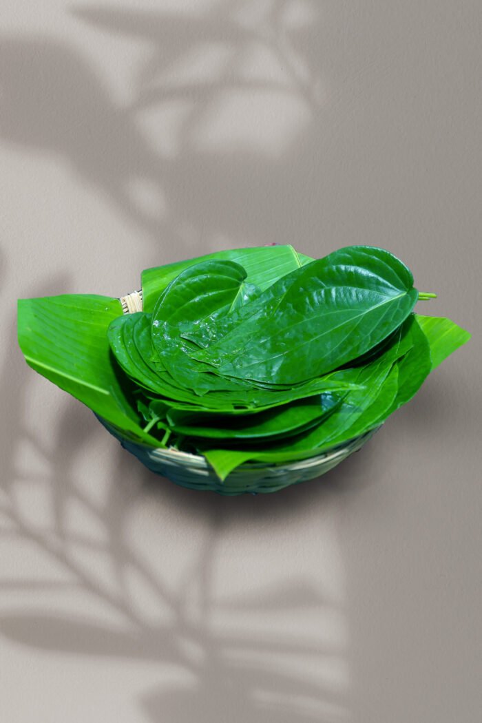 betel leaf (ವೀಳ್ಯದೆಲೆ) - Image 1
